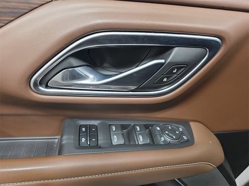 Used 2021 Chevrolet Tahoe High Country image 34