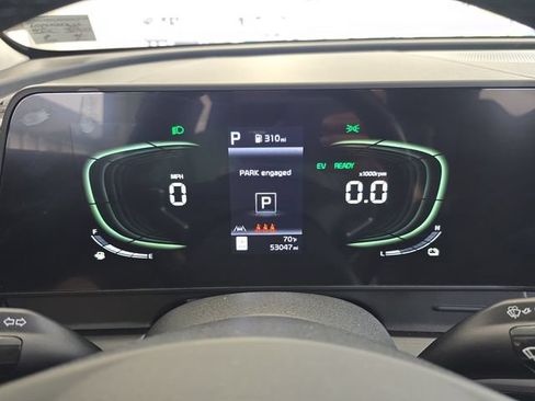 Certified 2023 Kia Sportage EX AWD/4WD image 17
