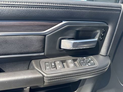 Used 2026 RAM 2500 Laramie AWD/4WD image 28