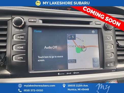 Used 2017 Toyota Highlander SE image 12