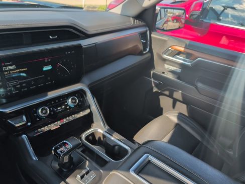 Used 2022 GMC Sierra 1500 Denali AWD/4WD image 18