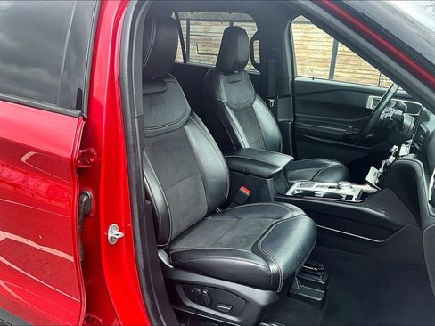 Used 2022 Ford Explorer ST image 7