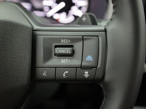 Used 2026 Nissan Pathfinder SV AWD/4WD image 28