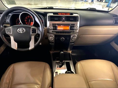 Used 2013 Toyota 4Runner SR5 image 14