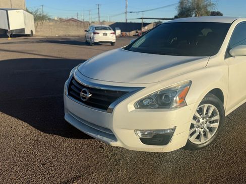 Used 2013 Nissan Altima 2.5 S image 2