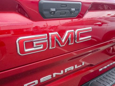 Used 2024 GMC Sierra 1500 Denali w/ Technology Package RWD image 18