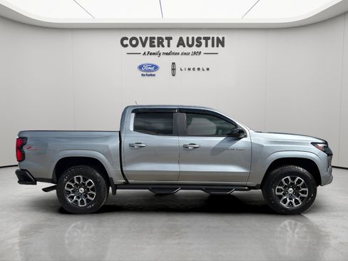 Used 2024 Chevrolet Colorado Z71 w/ Z71 Convenience Package 2 AWD/4WD image 6