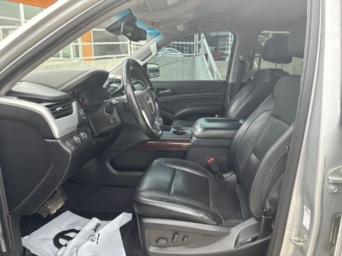Used 2019 GMC Yukon XL SLT AWD/4WD image 14