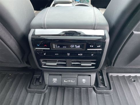 Used 2023 Acura MDX SH-AWD w/ Advance Package image 31