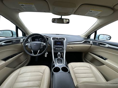 Used 2013 Ford Fusion SE FWD image 12