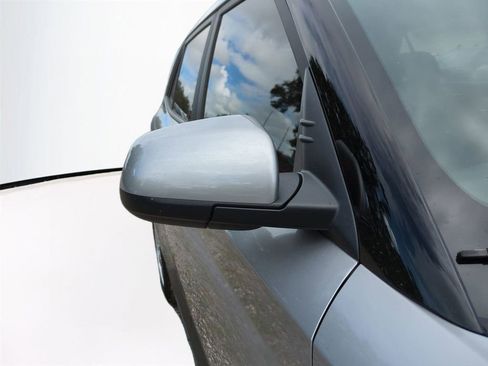 New 2026 Hyundai Venue SE image 13