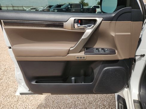 Used 2021 Lexus GX 460 Premium image 11