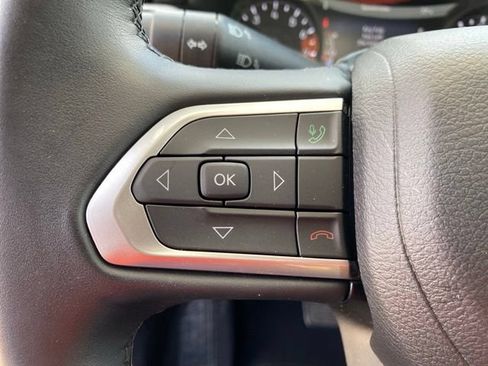 Used 2022 Jeep Compass Latitude AWD/4WD image 19