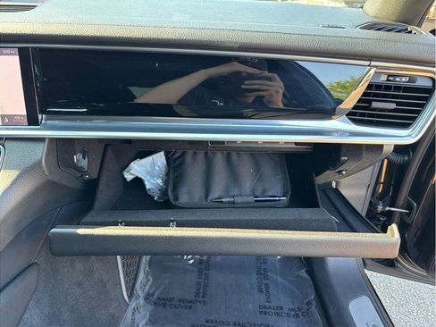 Used 2018 Porsche Panamera 4S image 50