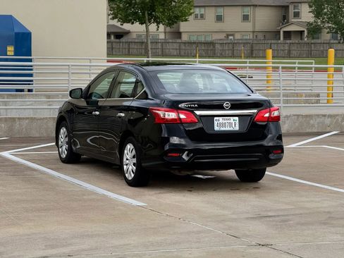 Used 2019 Nissan Sentra S FWD image 5
