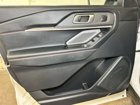 Certified 2025 Ford Explorer ST AWD/4WD image 24
