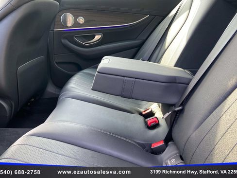 Used 2019 Mercedes-Benz E 300 4MATIC image 24