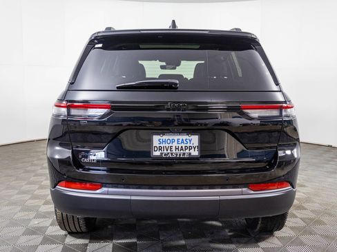 New 2026 Jeep Grand Cherokee Limited AWD/4WD image 18