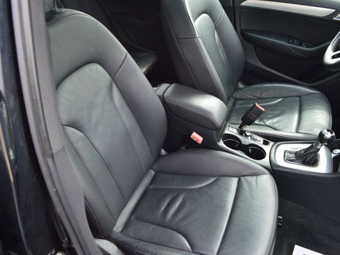 Used 2018 Audi Q3 2.0T Premium Plus w/ Premium Plus Package AWD/4WD image 22