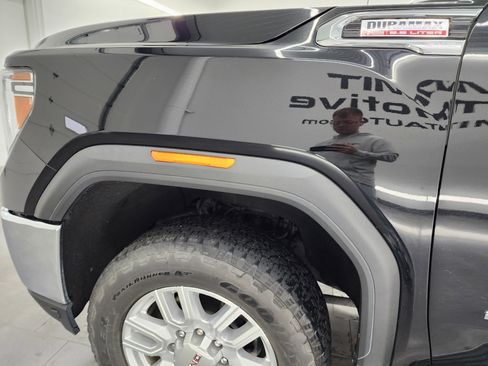 Used 2022 GMC Sierra 2500 SLT w/ LPO, GMC Protection Package image 33