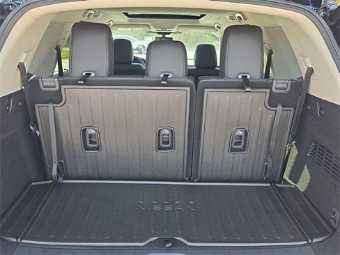 New 2025 Nissan Pathfinder Platinum image 26