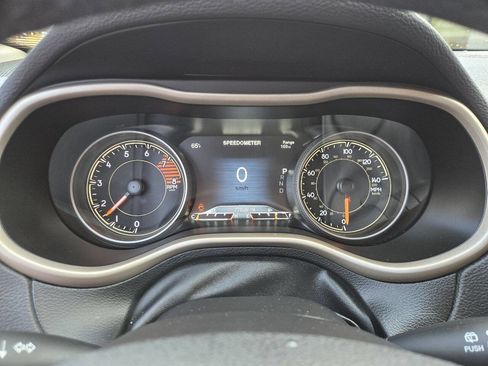 Used 2017 Jeep Cherokee High Altitude AWD/4WD image 13