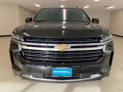 Used 2023 Chevrolet Tahoe LT image 3