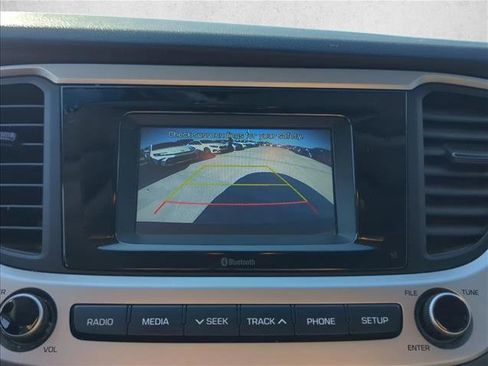 Used 2019 Hyundai Accent SE FWD image 20