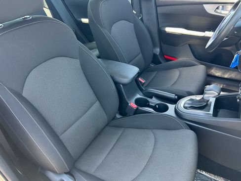 Used 2024 Kia Forte LXS FWD image 10