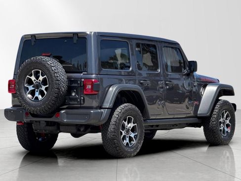 Used 2022 Jeep Wrangler Unlimited Rubicon w/ LED Lighting Group AWD/4WD image 3