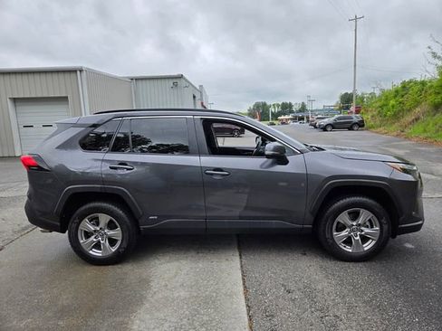Used 2023 Toyota RAV4 XLE w/ XLE Grade Weather Package AWD/4WD image 9