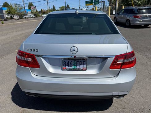 Used 2011 Mercedes-Benz E 350 Sedan image 6