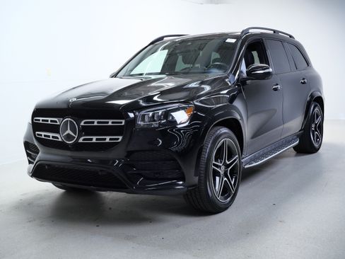 Used 2022 Mercedes-Benz GLS 580 4MATIC image 12