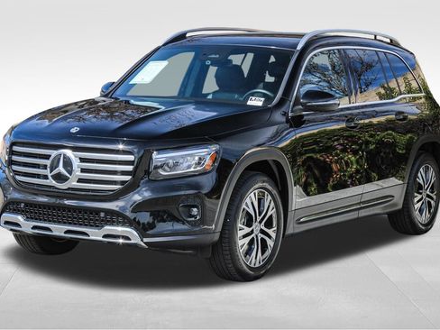 Certified 2026 Mercedes-Benz GLB 250 4MATIC image 3