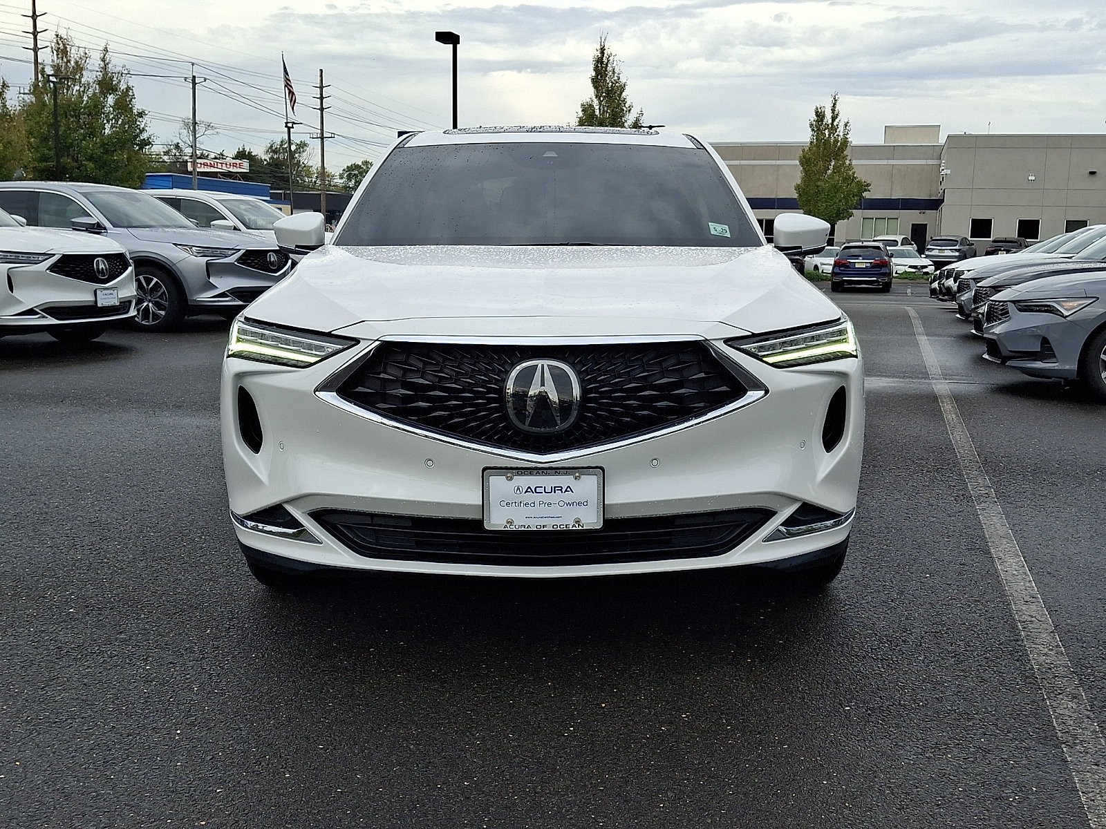 Certified 2024 Acura MDX w/ Technology Package AWD/4WD image 2