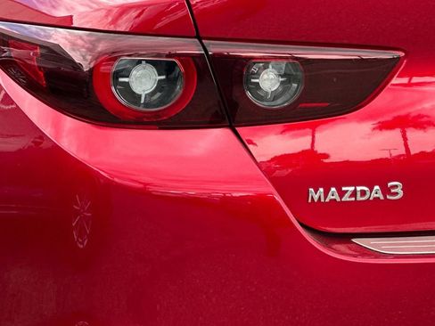 Certified 2025 MAZDA MAZDA3 s FWD image 30