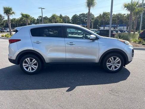 Used 2018 Kia Sportage LX AWD/4WD image 4