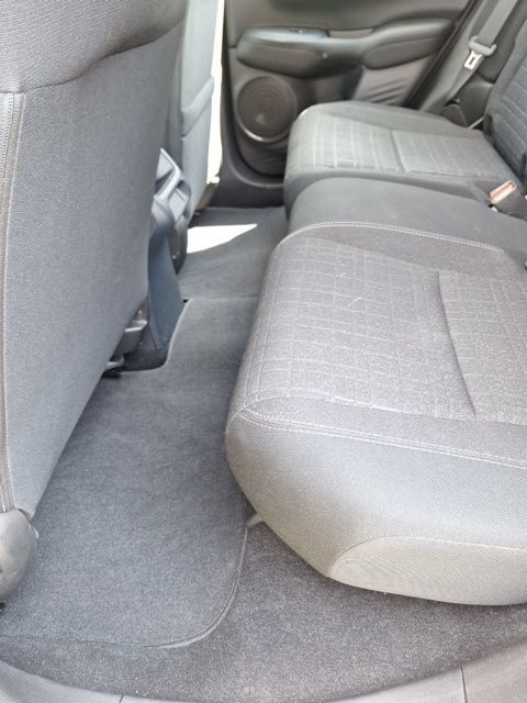 Used 2023 Honda HR-V LX image 17