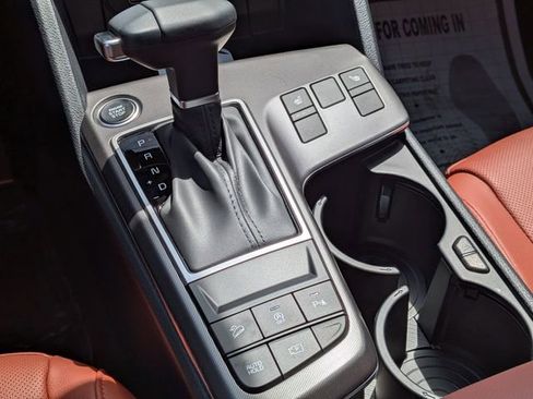 New 2026 Kia Sportage SX FWD image 18