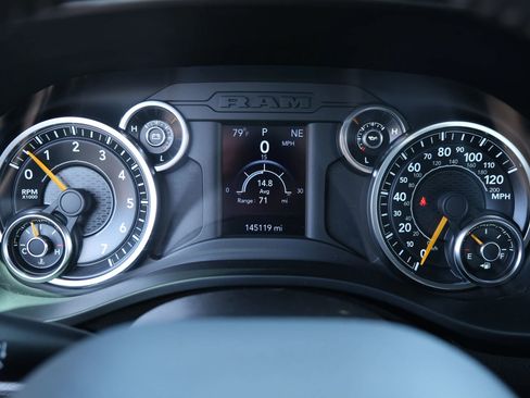 Used 2022 RAM 1500 Big Horn AWD/4WD image 15