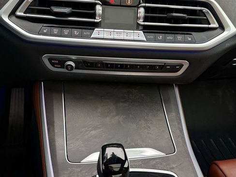 Used 2022 BMW X5 xDrive40i w/ Premium Package image 46