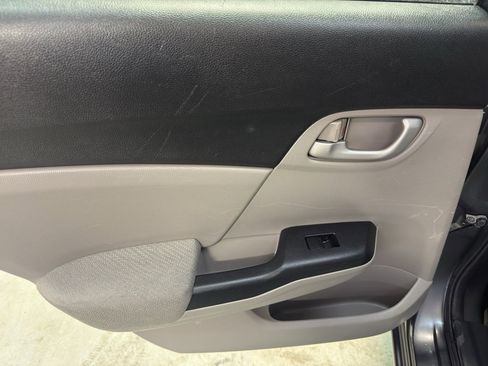 Used 2013 Honda Civic LX image 25