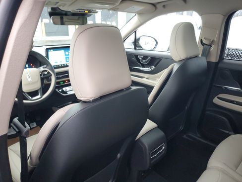 New 2026 Lincoln Corsair Premiere image 26