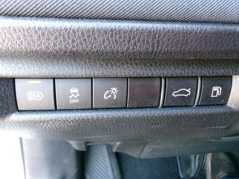 Used 2025 Toyota Camry LE FWD image 14