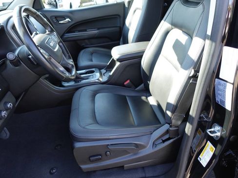 Used 2022 GMC Canyon AT4 image 19