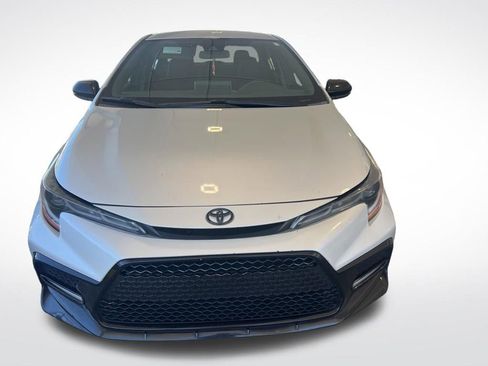 Used 2021 Toyota Corolla SE FWD image 2