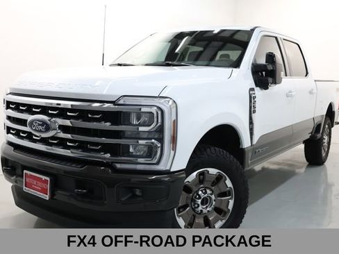 Used 2025 Ford F250 King Ranch w/ FX4 Off-Road Package AWD/4WD image 11