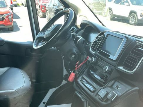 Used 2024 RAM ProMaster 2500 w/ Quick Order Package 22G SLT FWD image 9