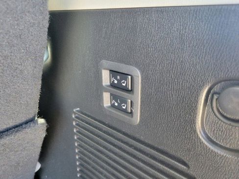 Used 2020 Nissan Armada SL image 8