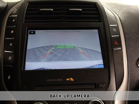 Used 2018 Lincoln MKC Select w/ Select Plus Package image 6